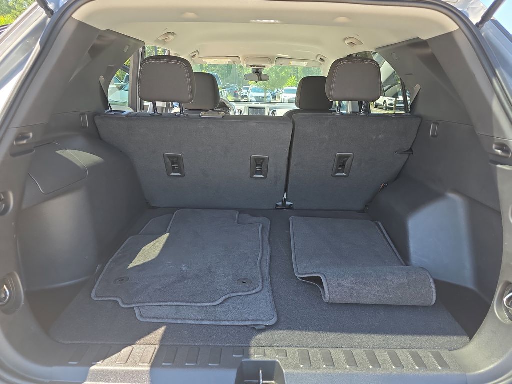 2023 Chevrolet Equinox LS photo 9