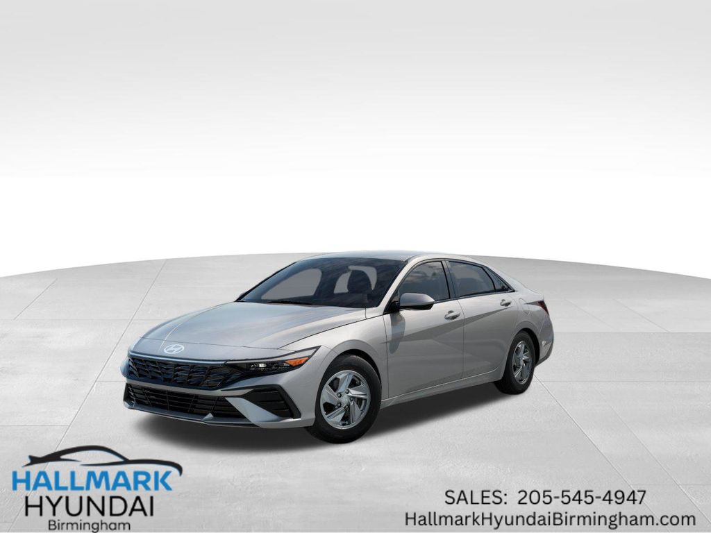 2025 Hyundai Elantra SE