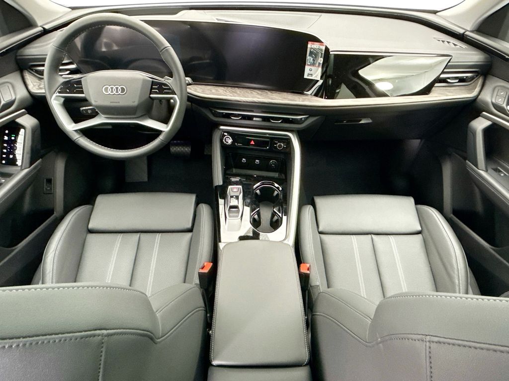 Thumbnail: 2025 Audi Q5 - 15