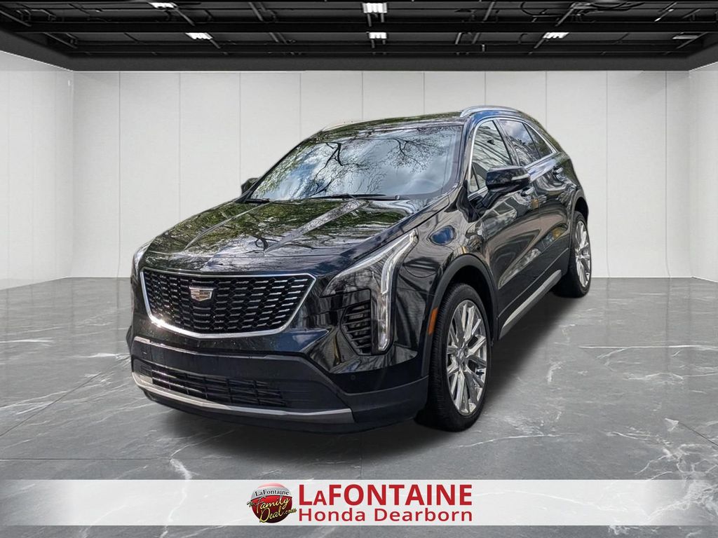 2023 Cadillac XT4 Premium Luxury