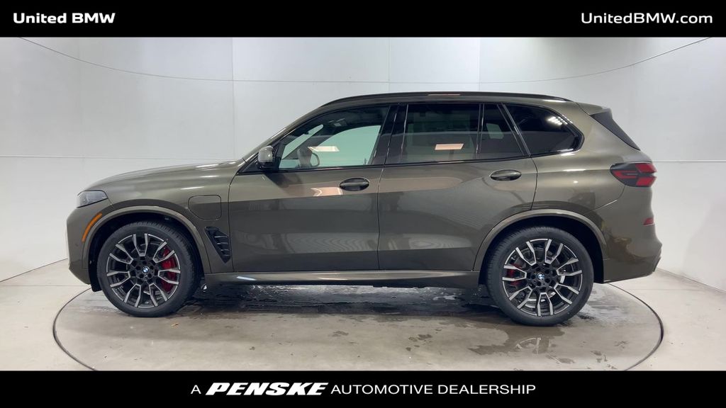 Thumbnail: 2026 BMW X5 - 5