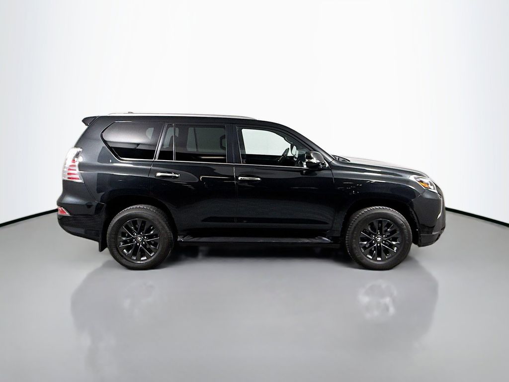 Thumbnail: 2023 Lexus GX - 4