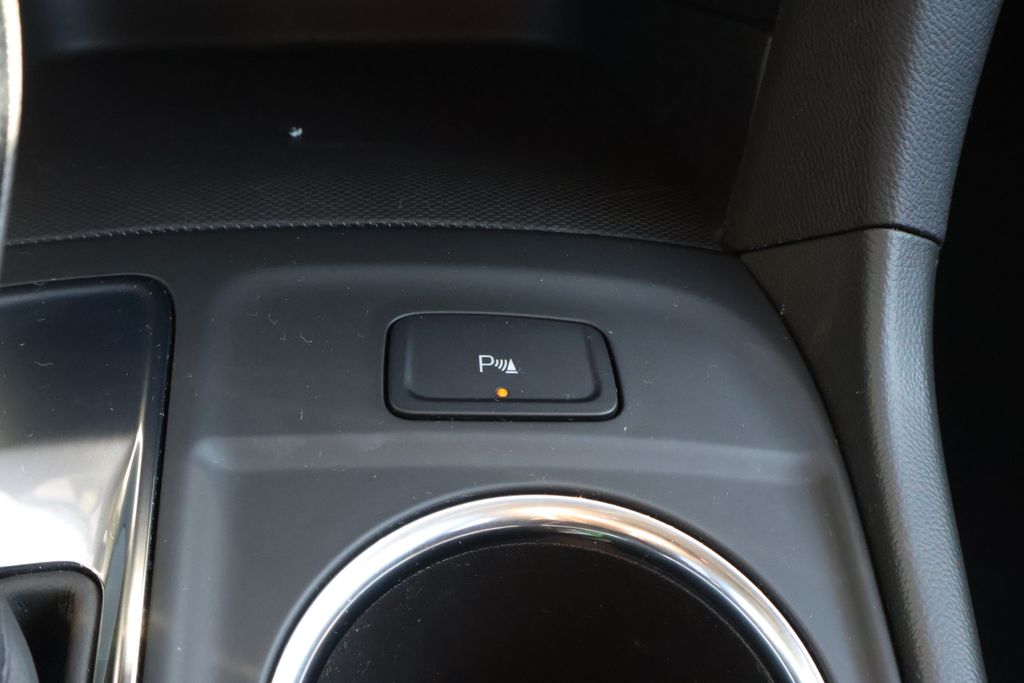 Thumbnail: 2024 Chevrolet Equinox - 21