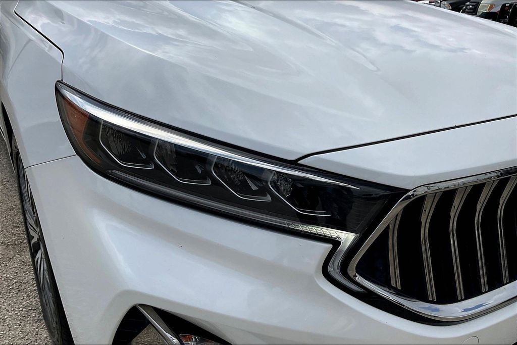 Used 2020 Kia Cadenza Technology 4D Sedan