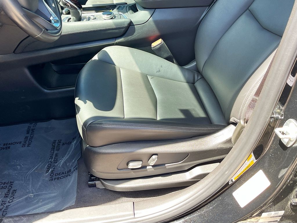 Used 2024 Black Cadillac Luxury image 18