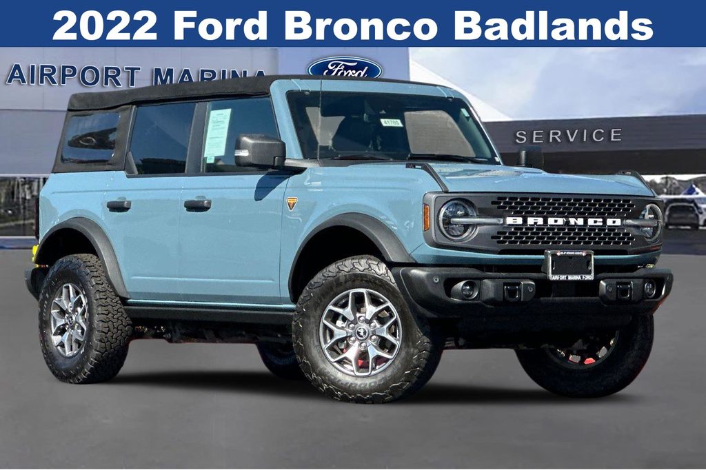 2022 Ford Bronco Badlands 2