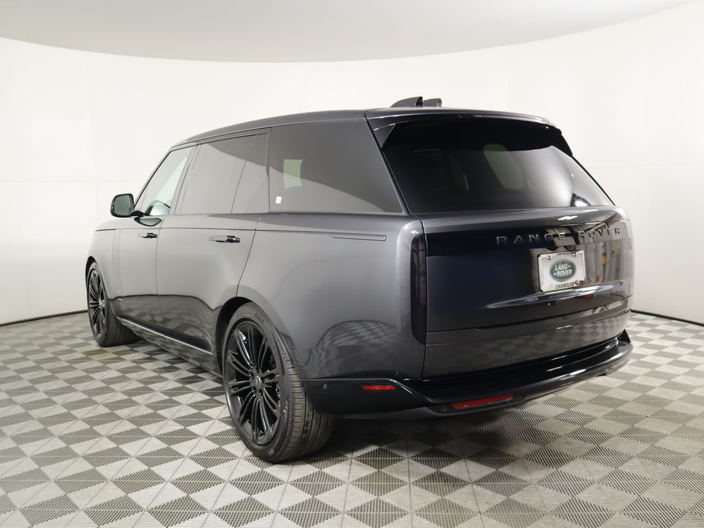 2025 Land Rover Range Rover SE 7