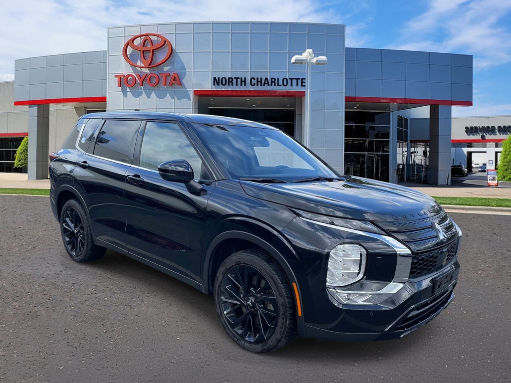 Black Diamond 2024 Mitsubishi Outlander SE Black Edition S-AWC SUV / Crossover All-Wheel Drive Continuously Variable Transmission