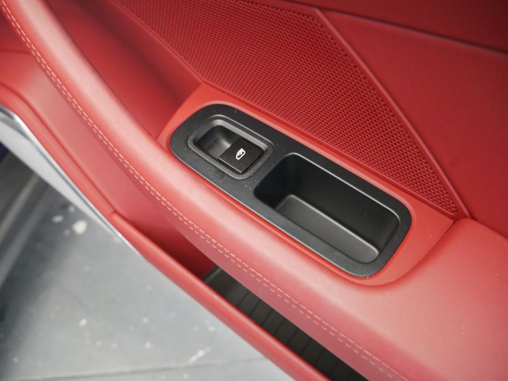 Thumbnail: 2022 Porsche Panamera - 27