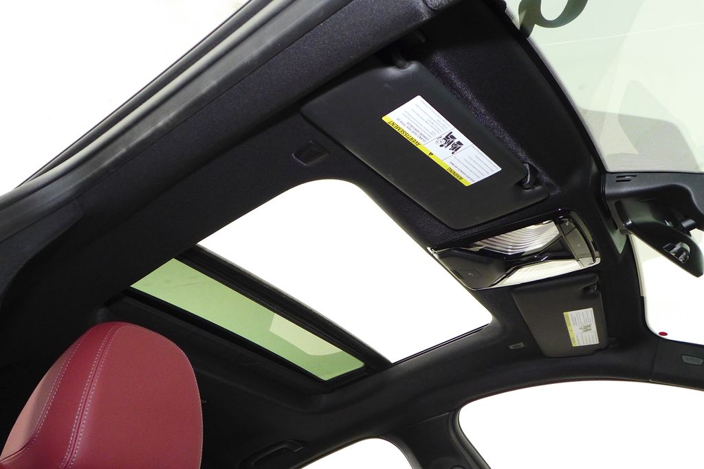 Thumbnail: 2023 BMW i4 - 18