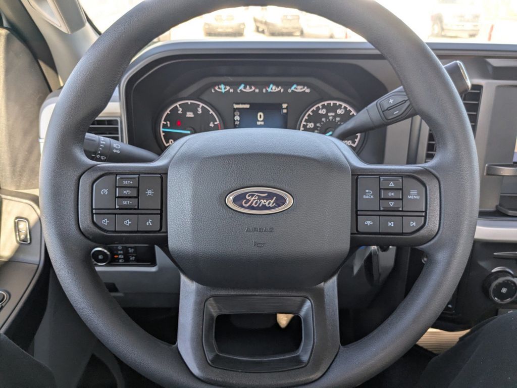 2025 Ford F-550 Chassis XL