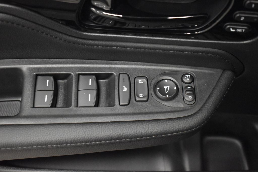 Thumbnail: 2026 Honda Odyssey - 9