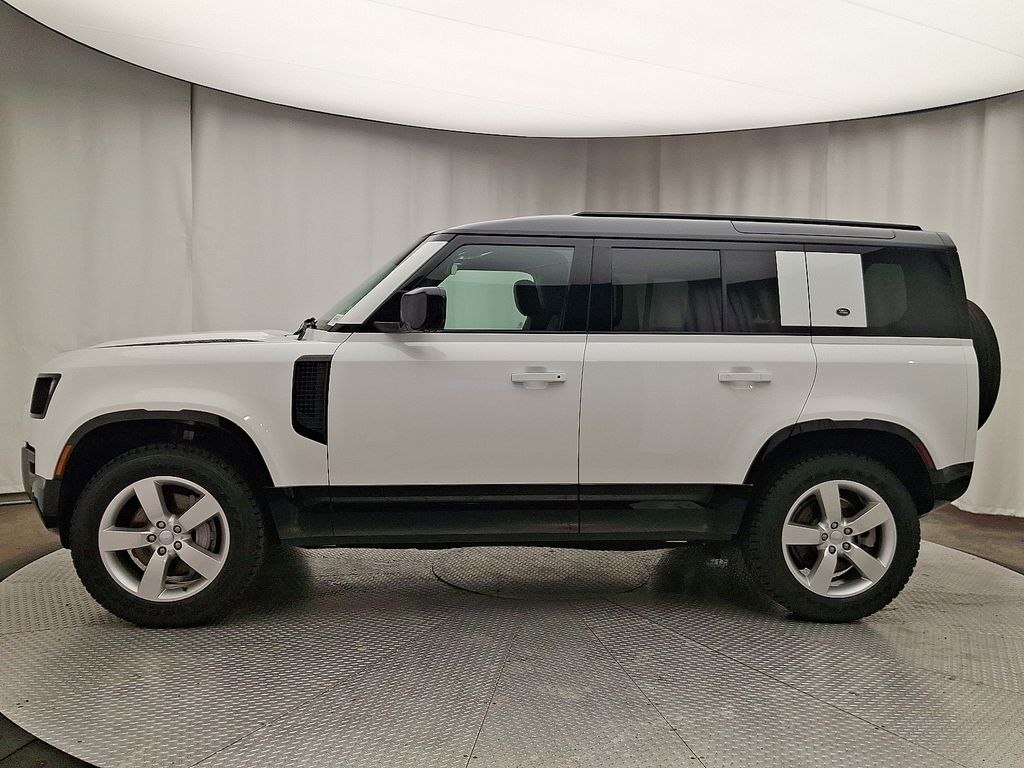 Thumbnail: 2023 Land Rover Defender - 7