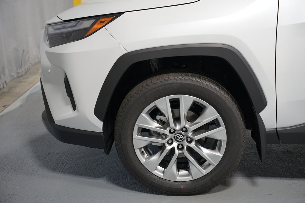 Thumbnail: 2025 Toyota RAV4 - 5
