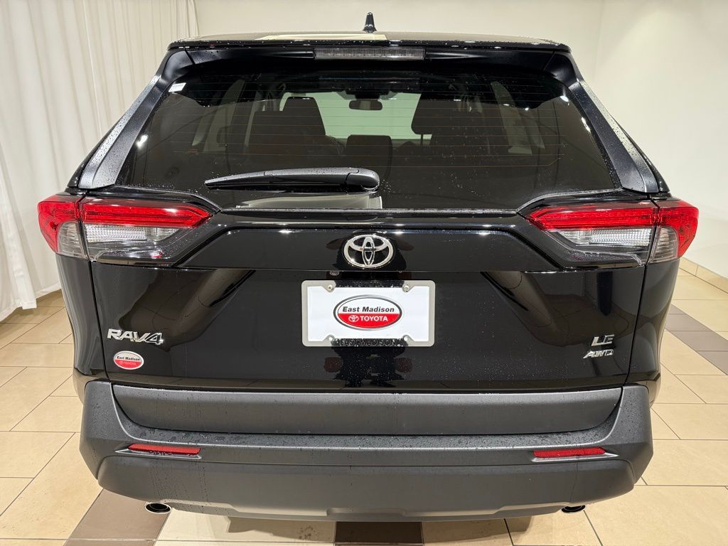 Thumbnail: 2025 Toyota RAV4 - 4
