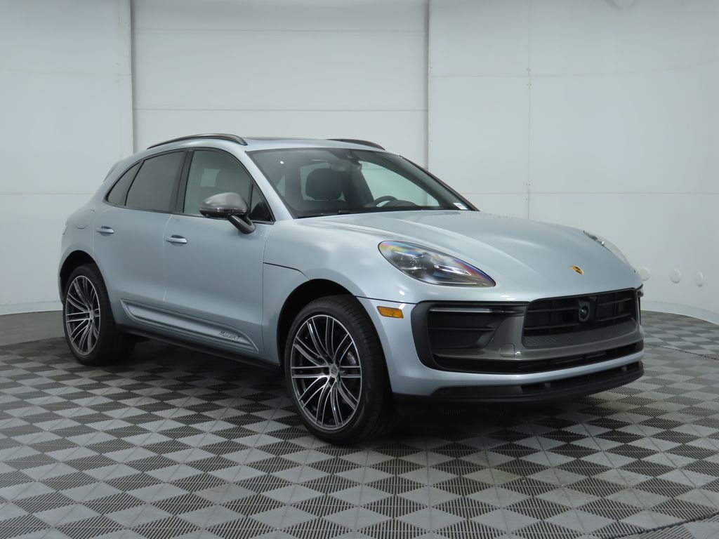 Thumbnail: 2025 Porsche Macan - 9