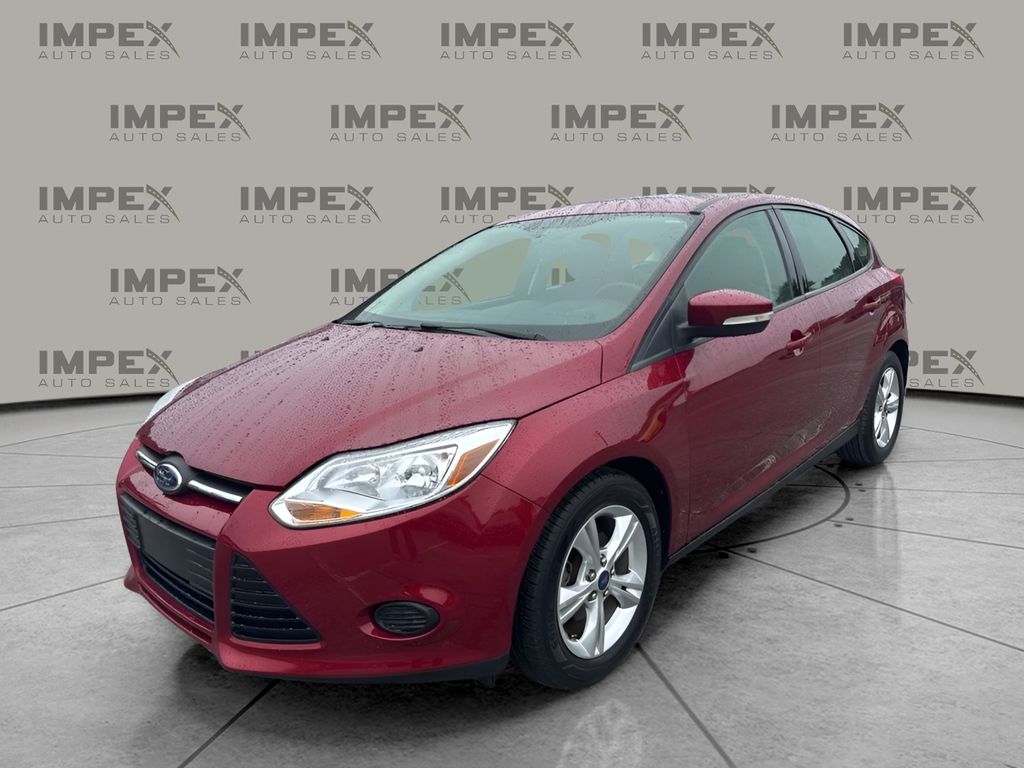 2013 Ford Focus 5 Door Hatch SE's photo