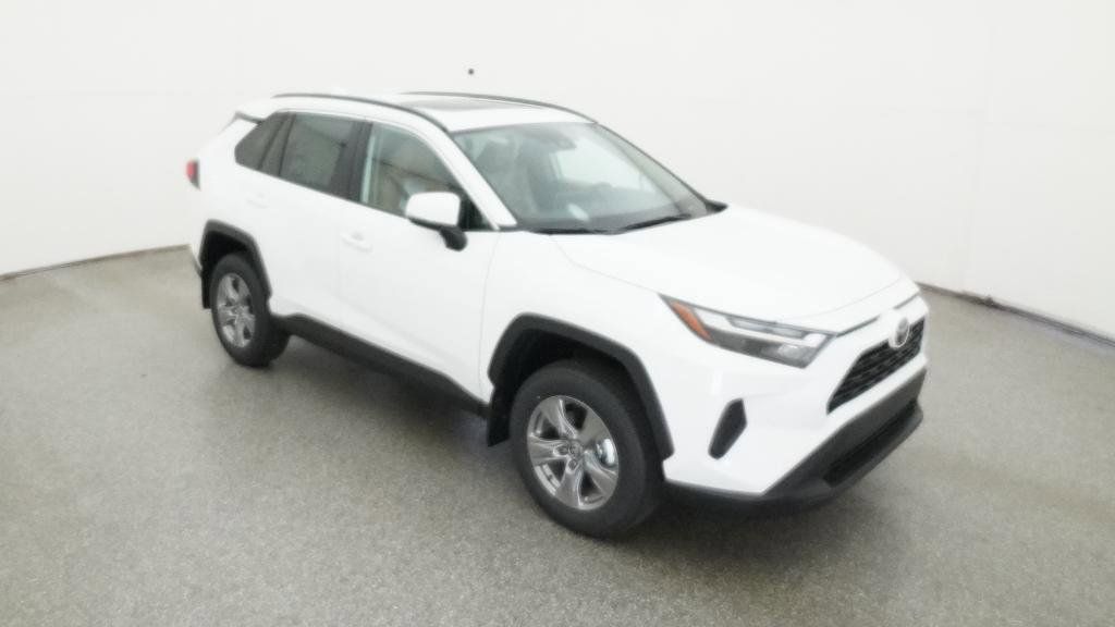 Thumbnail: 2025 Toyota RAV4 - 17