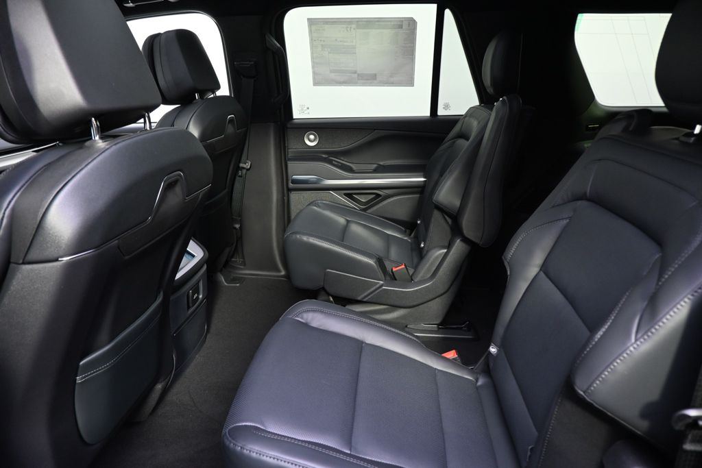 New 2026 Black Lincoln Reserve image 21