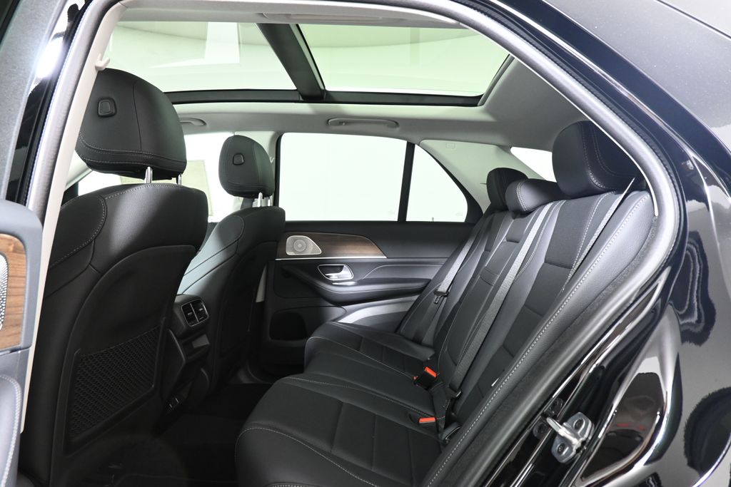 Thumbnail: 2026 Mercedes-Benz GLE - 27