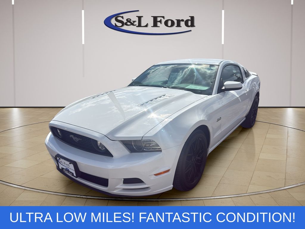  2014 Ford Mustang GT Premium Coupe RWD   