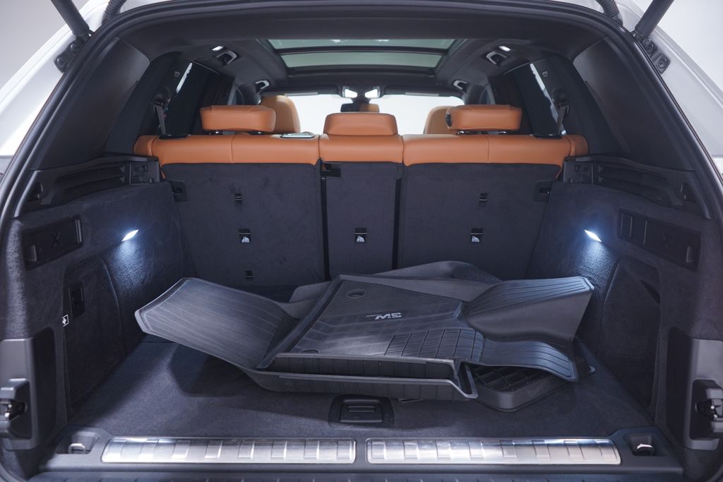 Thumbnail: 2023 BMW X5 - 23