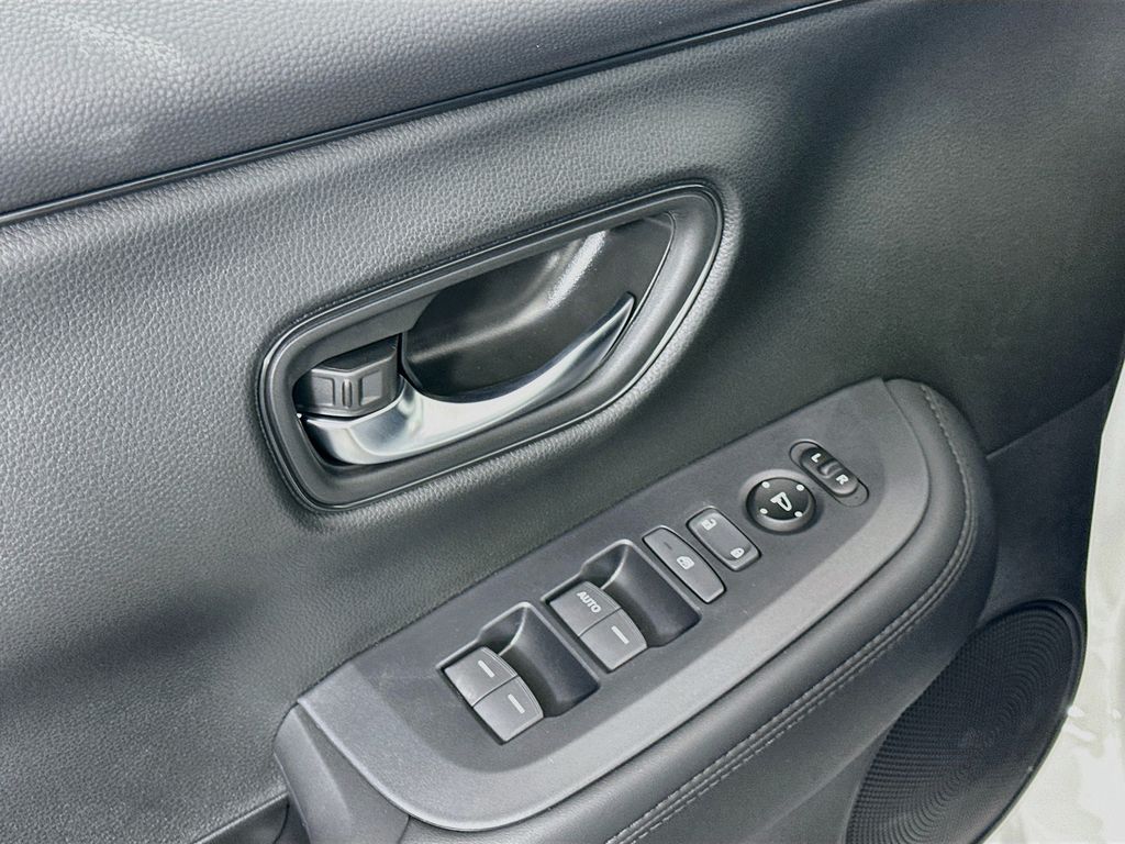 Thumbnail: 2027 Honda HR-V - 18