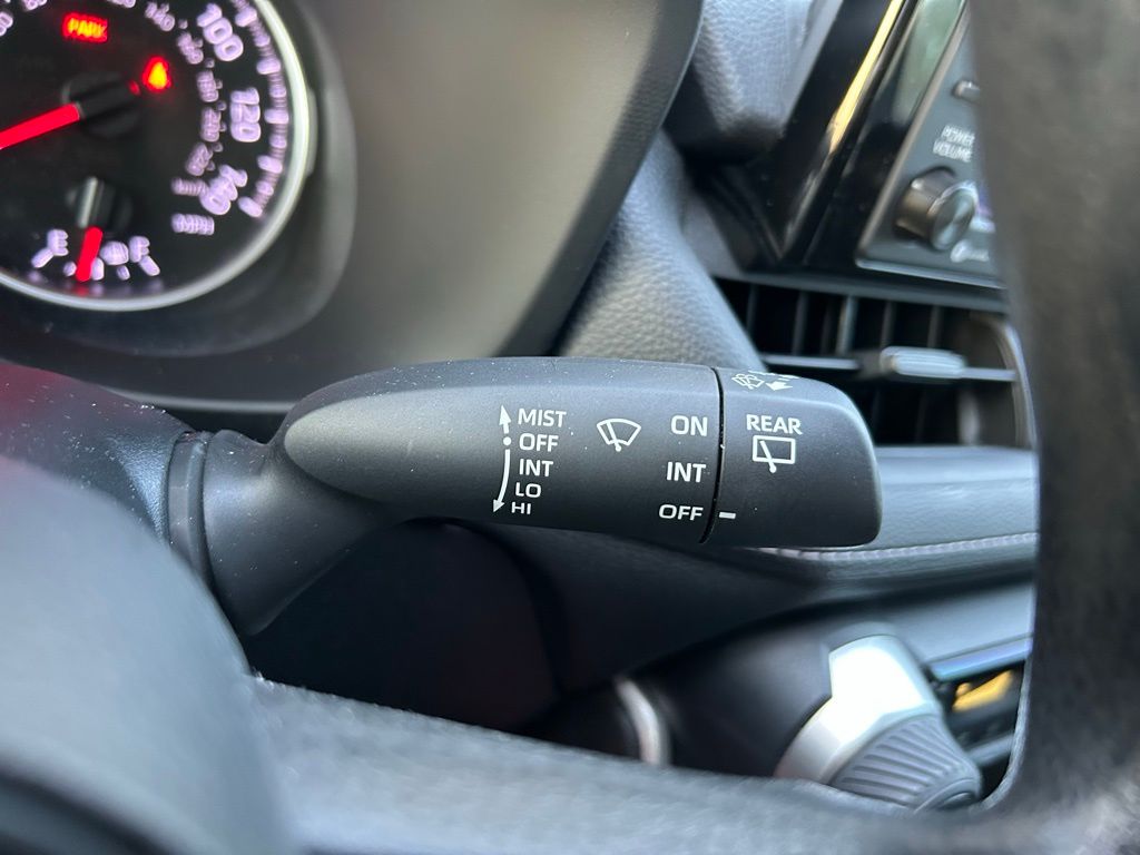 2022 Toyota RAV4 LE 20