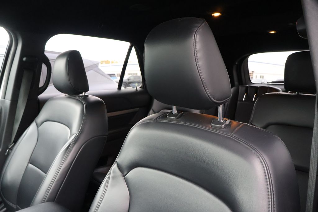 Thumbnail: 2019 Ford Explorer - 13