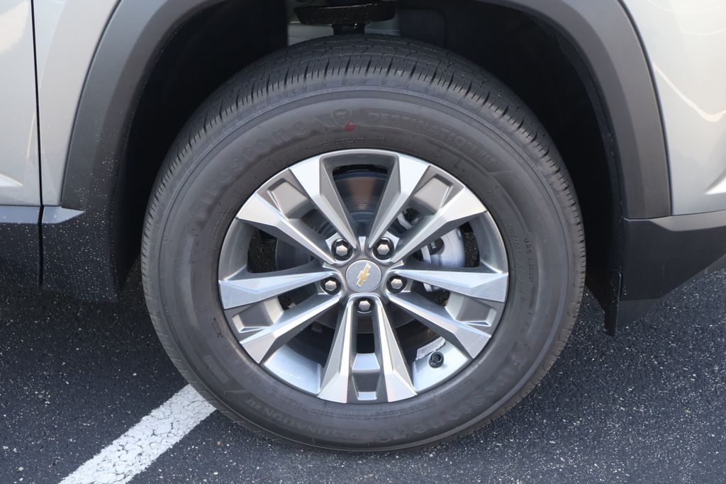 Thumbnail: 2026 Chevrolet Equinox - 11