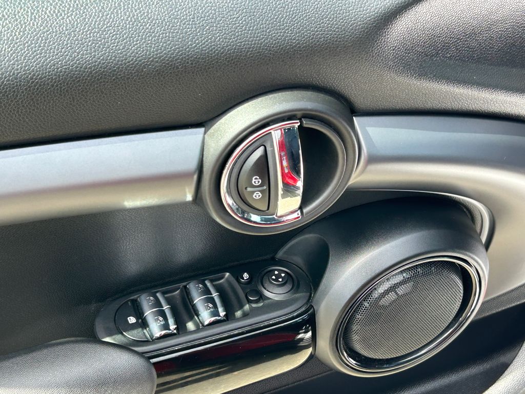 Thumbnail: 2024 MINI Cooper - 12