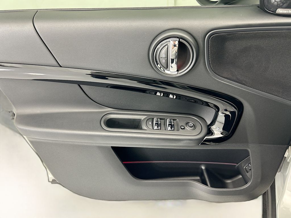 Thumbnail: 2021 MINI Cooper Countryman - 23