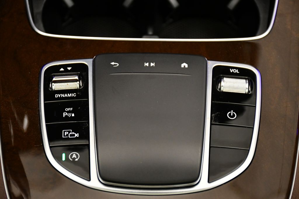 Thumbnail: 2022 Mercedes-Benz E-Class - 30