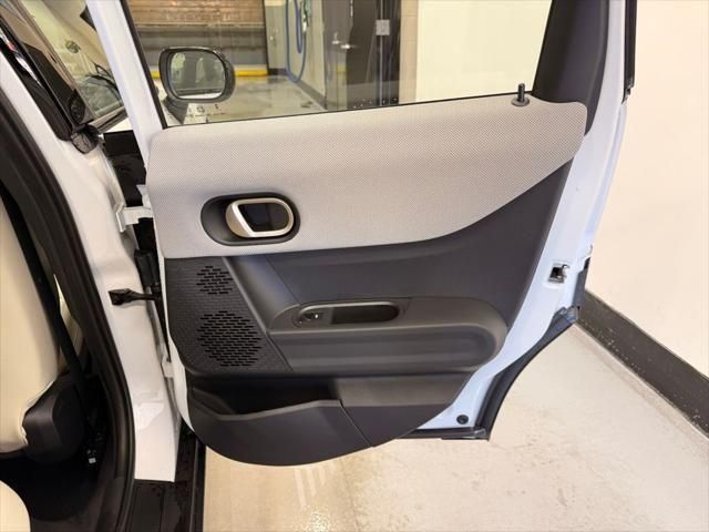 Thumbnail: 2025 MINI Cooper Hardtop - 24