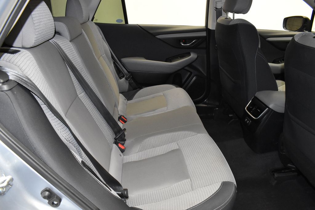 2022 Subaru Outback Premium 30