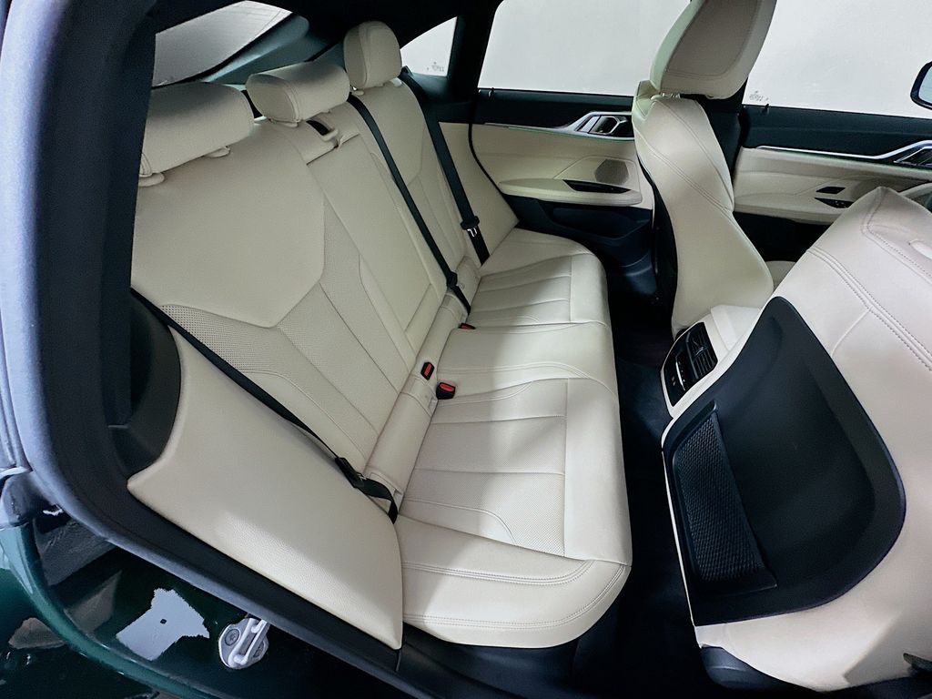 2024 BMW i4 eDrive35 27
