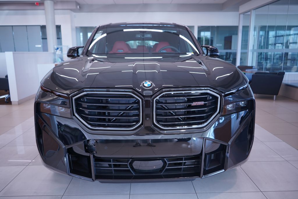 Thumbnail: 2026 BMW XM - 4