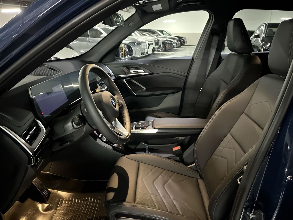 Thumbnail: 2026 BMW X1 - 11