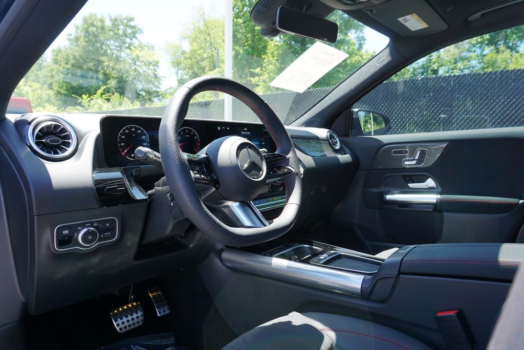 Thumbnail: 2026 Mercedes-Benz GLA - 22