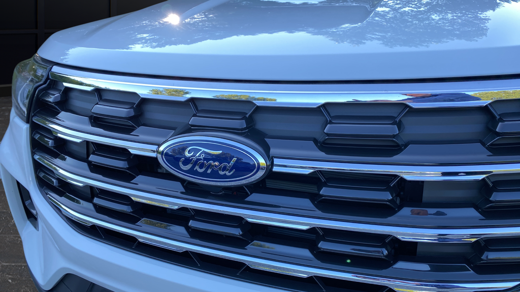New 2026 Star White Metallic Tri-Coat Ford Active image 44