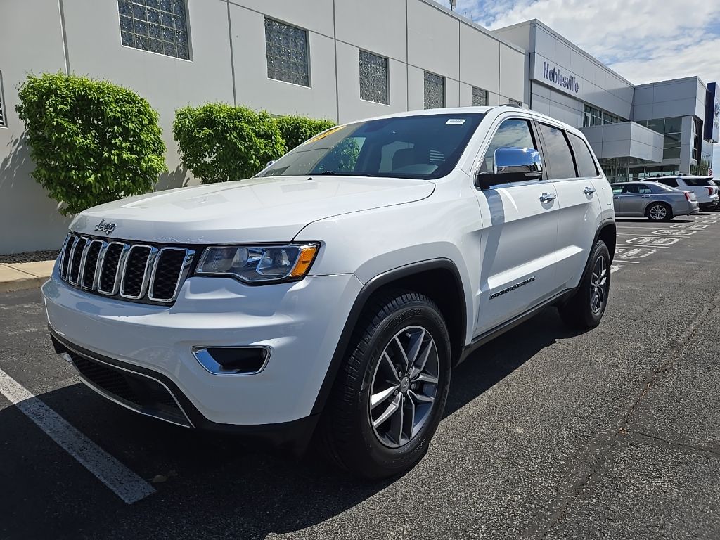 2017 Jeep Grand Cherokee Limited Edition 2