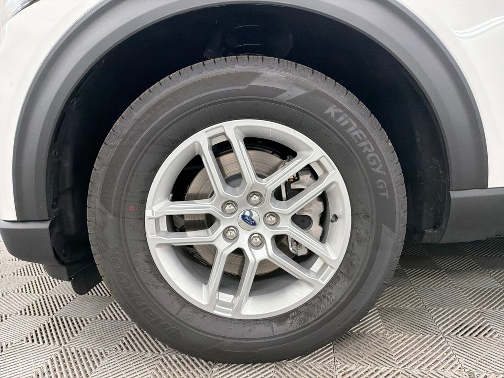 New 2026 White Ford Active image 11
