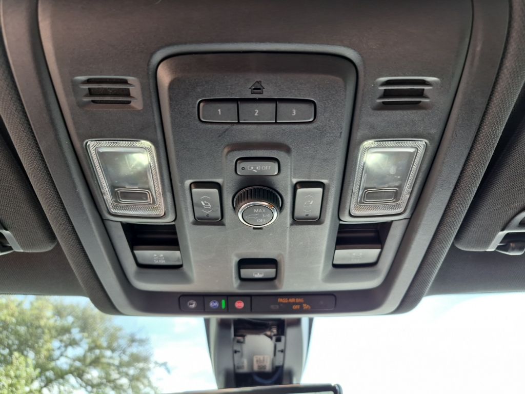 Used Car 2021 Chevrolet Suburban  Premier For Sale Under $50,000 In Austin, Texas