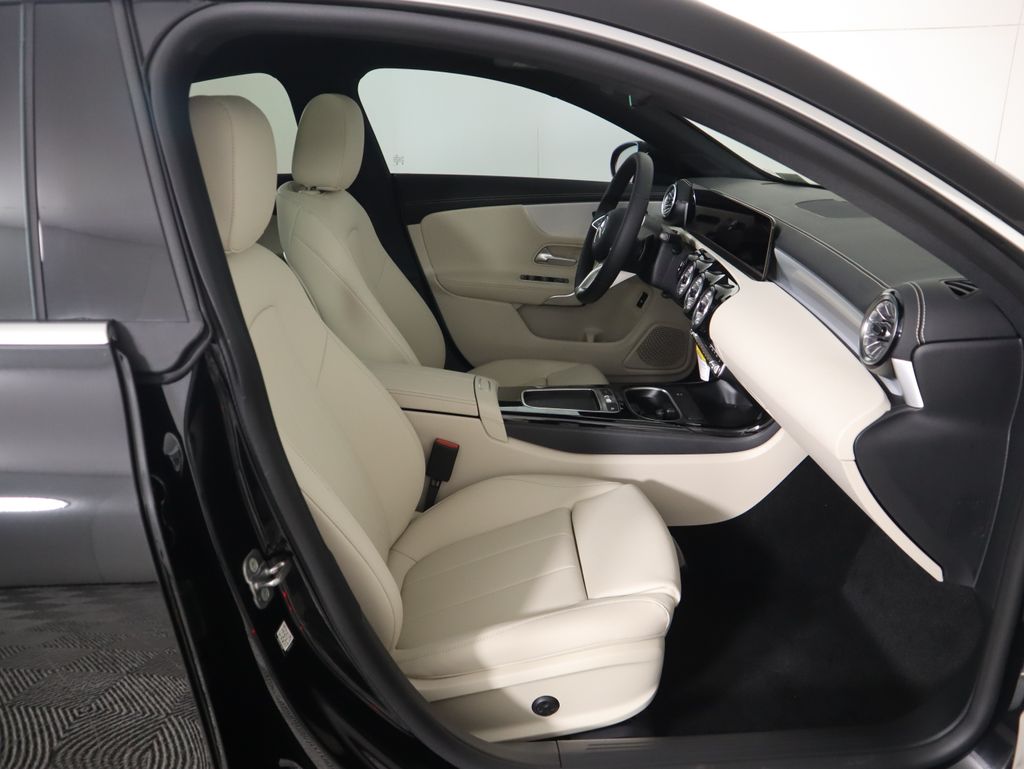 Thumbnail: 2026 Mercedes-Benz CLA - 21