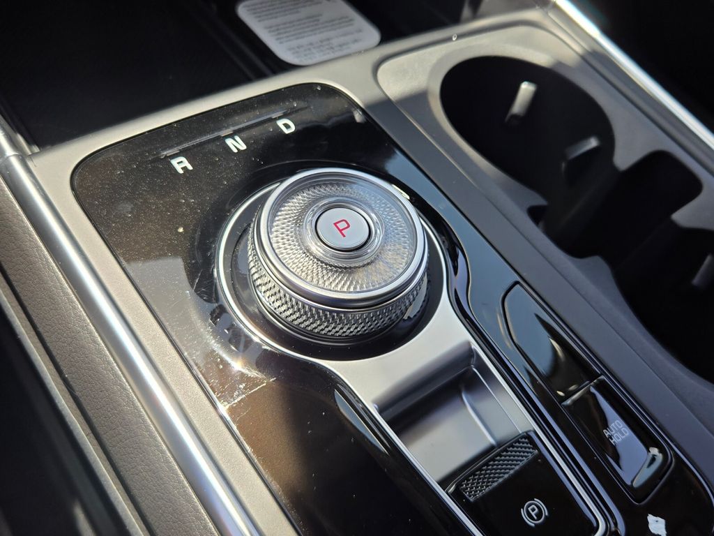 2027 Kia Carnival - $51,115