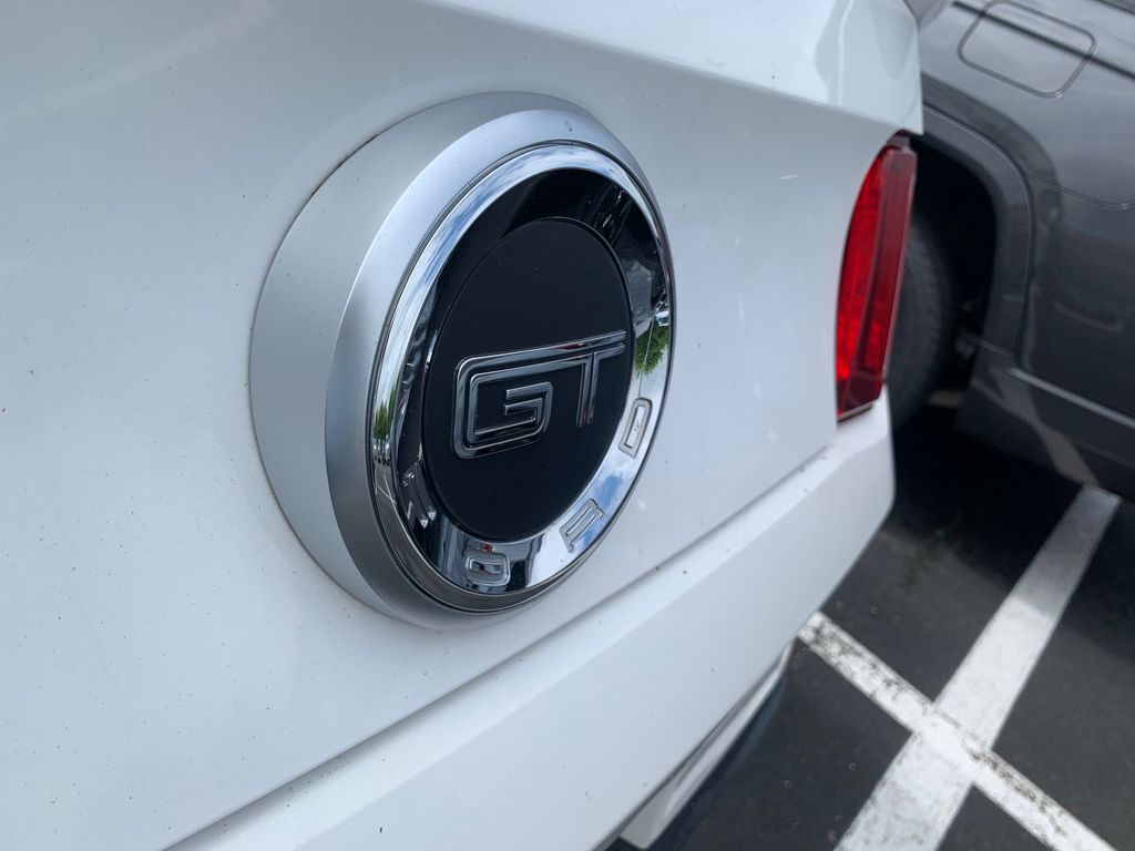 2011 Ford Mustang GT Premium 6