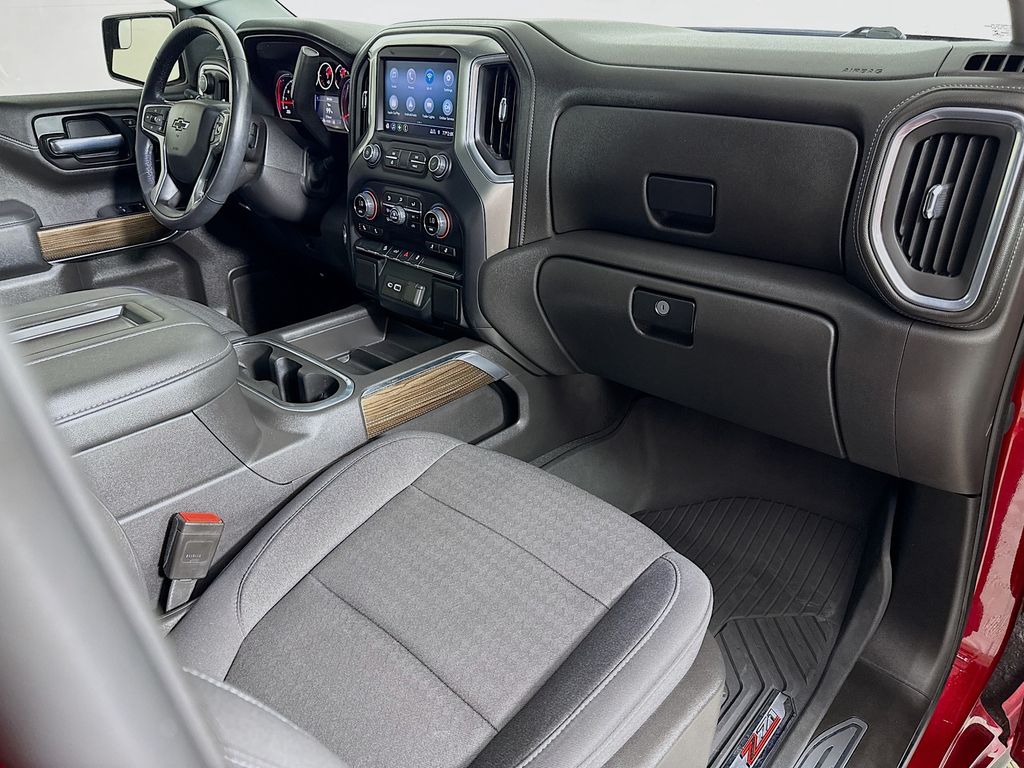 Thumbnail: 2021 Chevrolet Silverado 1500 - 26