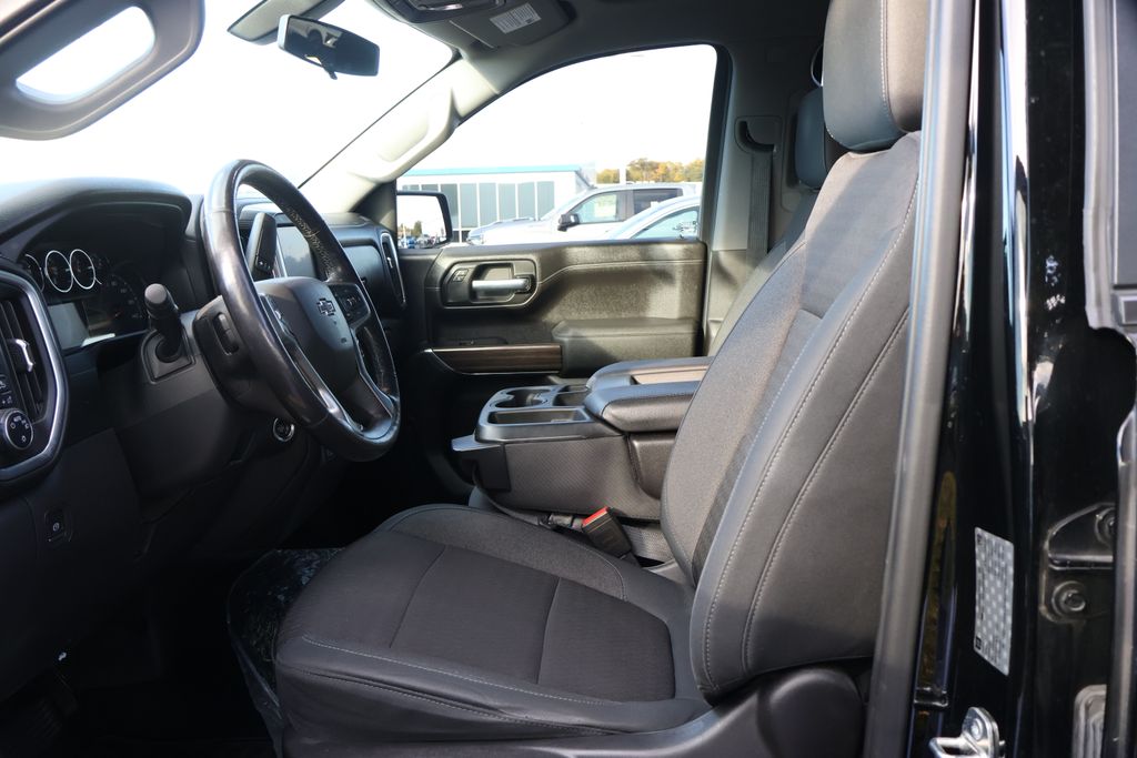 Thumbnail: 2019 Chevrolet Silverado 1500 - 14