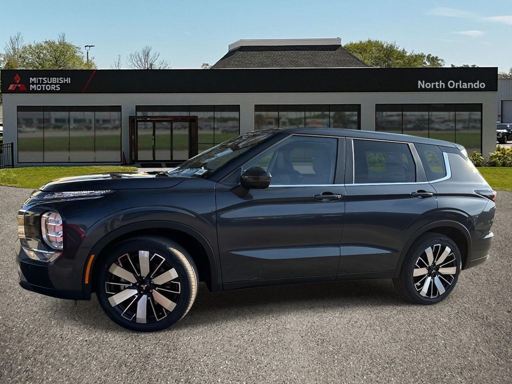 2026 Mitsubishi Outlander SE