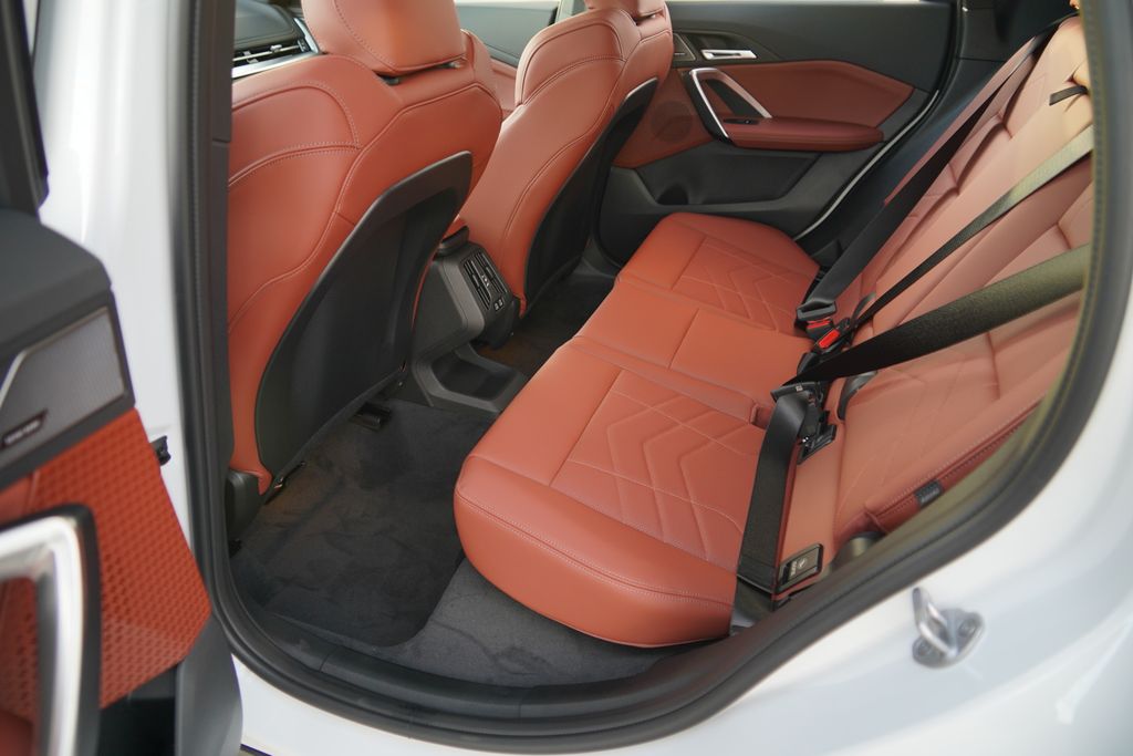 Thumbnail: 2027 BMW X1 - 32